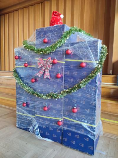 der neue Weihnachtsbaum